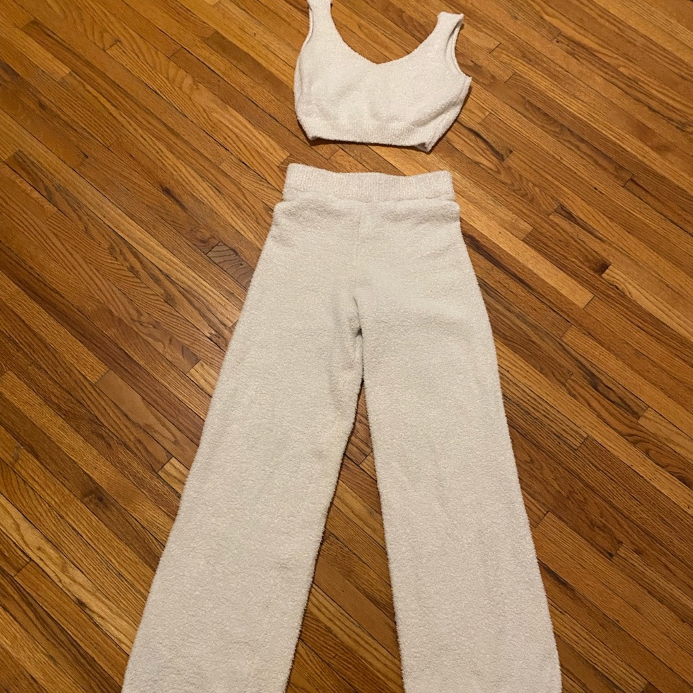 SKIMS dupe cream size medium